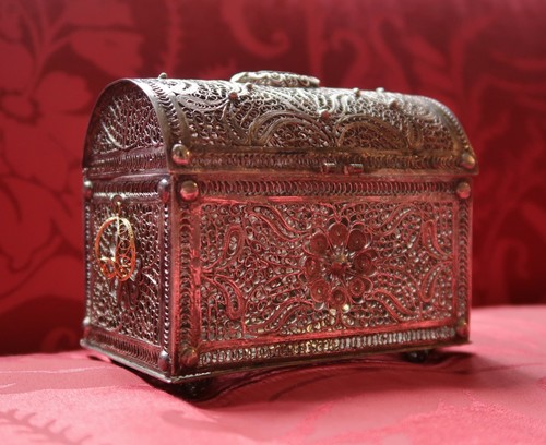 Anglo-Indian little box 