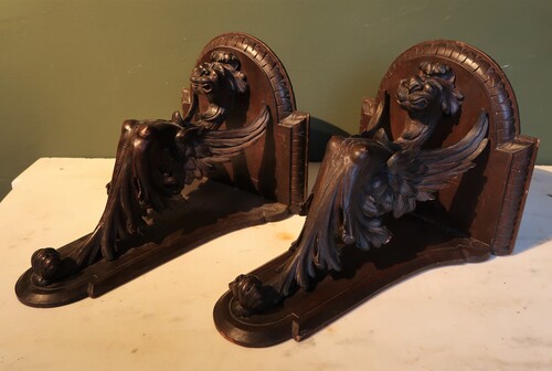 Pair of Italian wall-consoles with griffins