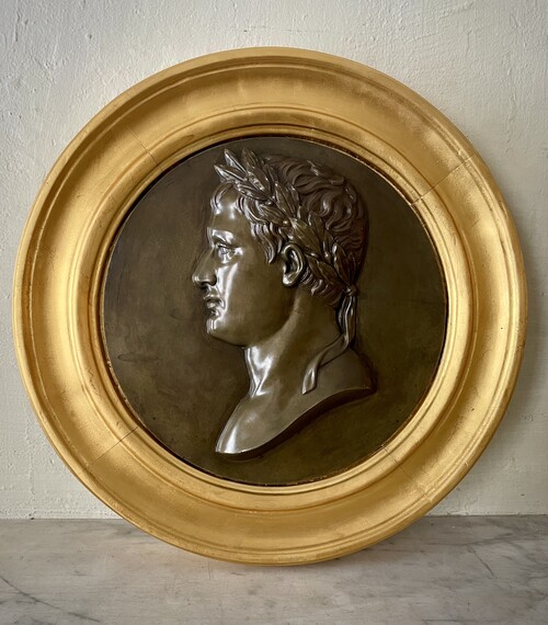 Bas relief with laured profile of  Napoléon