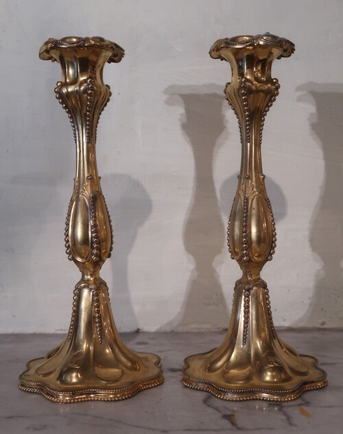 Pair of English candelholders with a armorial mark