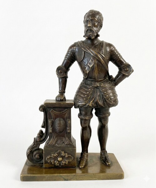 Renaissance man in armor leaning against a baluster